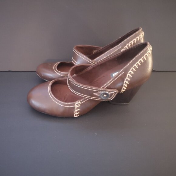 Dr Scholl's Go Play Ladies Dark Brown Leather Upper Cushion Insole Dress Shoes - Picture 2 of 9